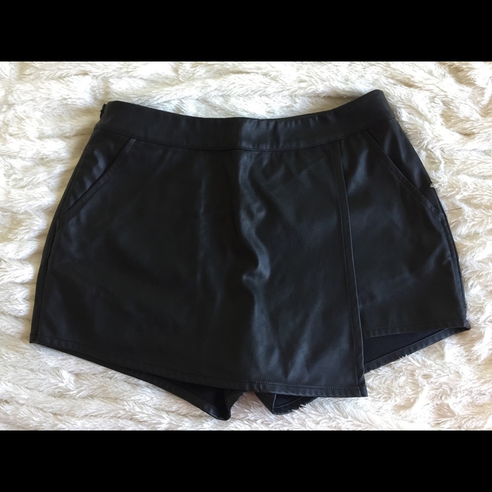 H&M - Faux Leather Skort